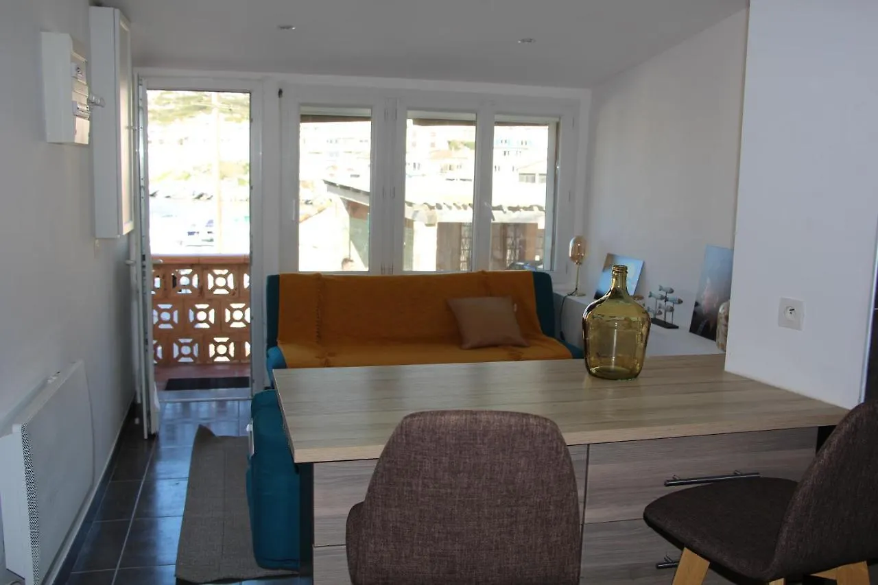 Holiday home Charmant Cabanon Aux Goudes A Marseille Avec Vue Mer